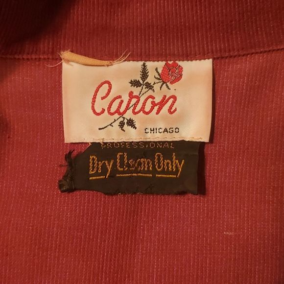 Vintage Caron Maroon Corduroy Dress.  Snap closure to waist - Picture 4 of 4